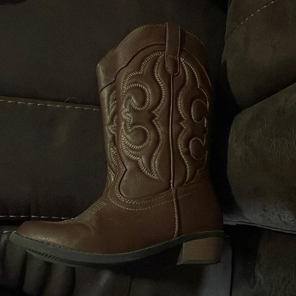 Girls cowgirl boots